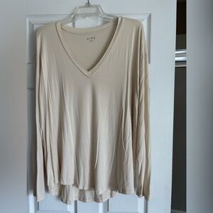 New without tags. Wonderly Neutral V-Neck Long Sleeve Top